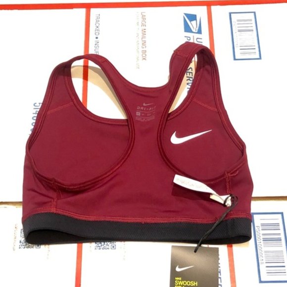 ❤️NWT Nike XS Red DriFit Classic Swoosh Bra - Picture 2 of 5